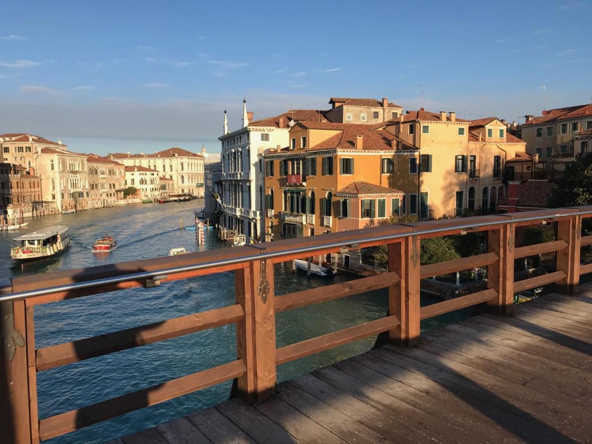 Venice Homes & Holidays Luaran gambar